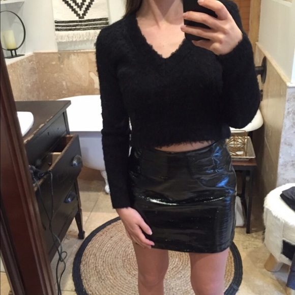 LF Fuzzy V Neck Sweater - Picture 2 of 4